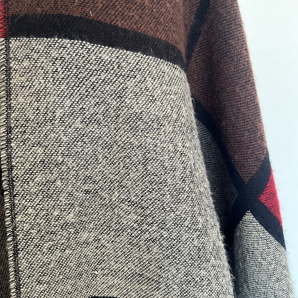 Shawl wrap - Picture 9 of 15